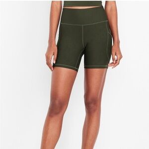 Old Navy Active High Waisted Biker Shorts Dark Forrest Green Size Small